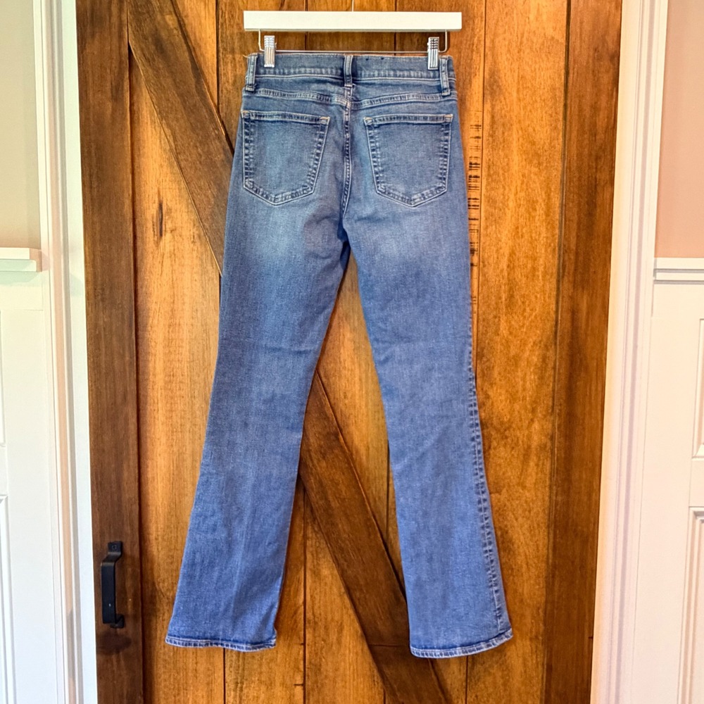 Gap Baby Boot Mid Rise Jeans Size 27/4 Women's Medium Wash Blue Denim Regular - Picture 2 of 8